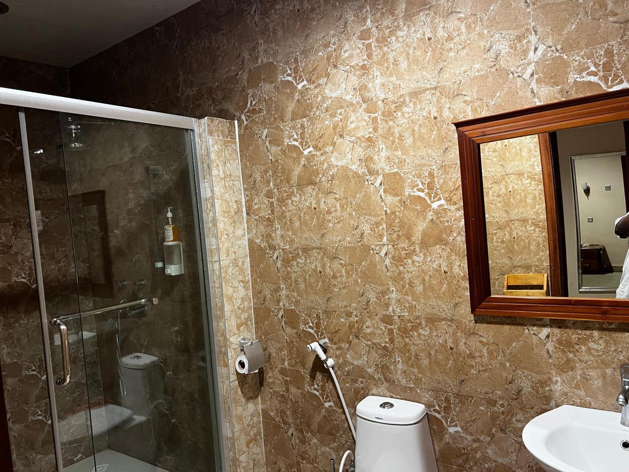 K27 Premier Backpackers Pansiyon Darüsselam Dış mekan fotoğraf