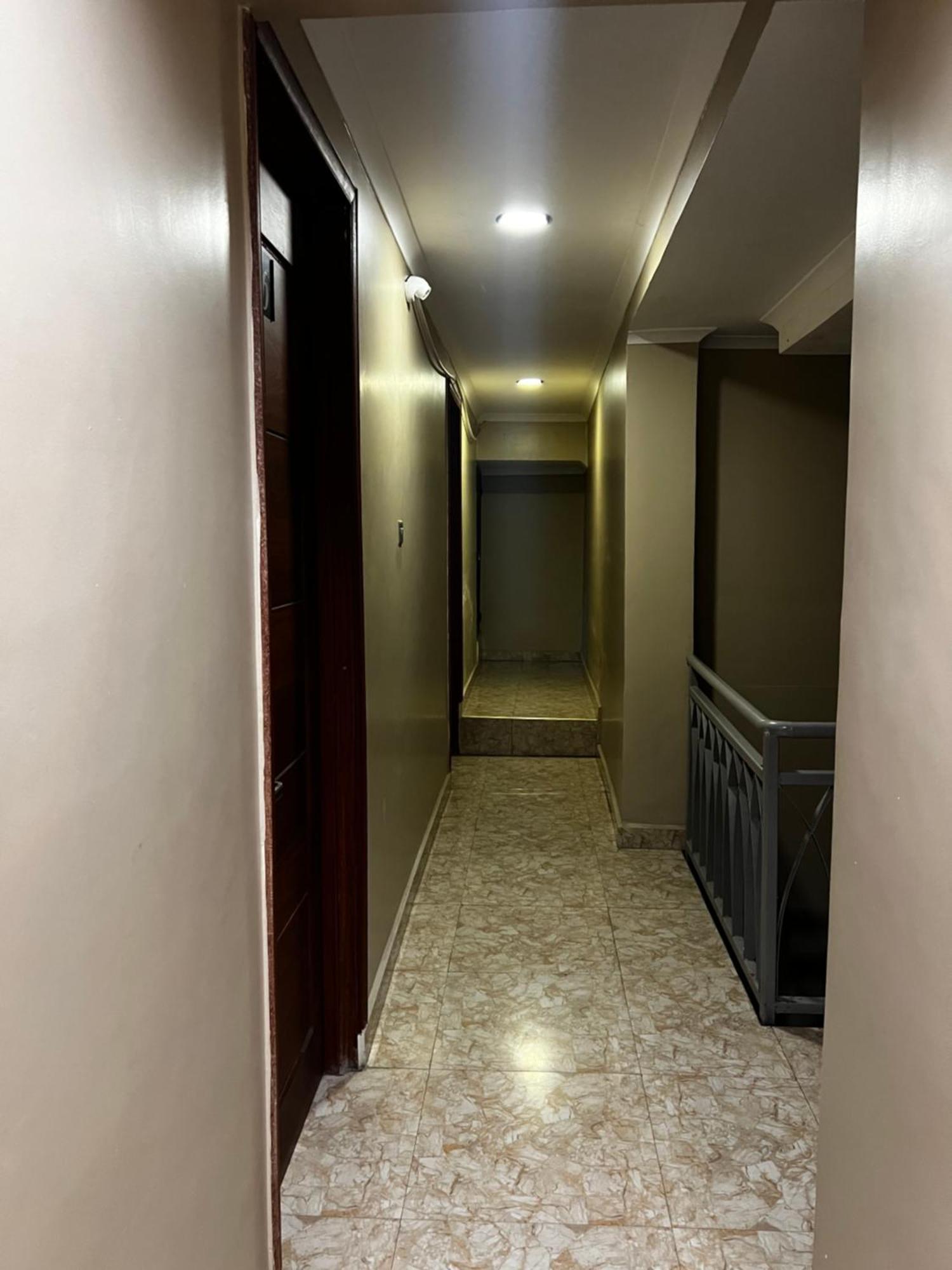 K27 Premier Backpackers Pansiyon Darüsselam Dış mekan fotoğraf