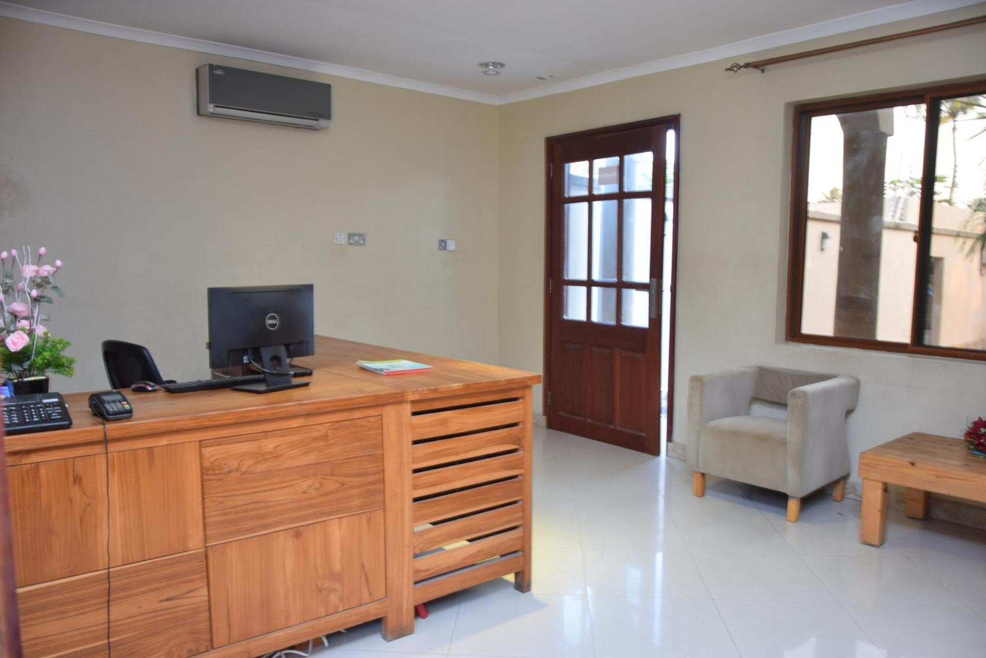 K27 Premier Backpackers Pansiyon Darüsselam Dış mekan fotoğraf
