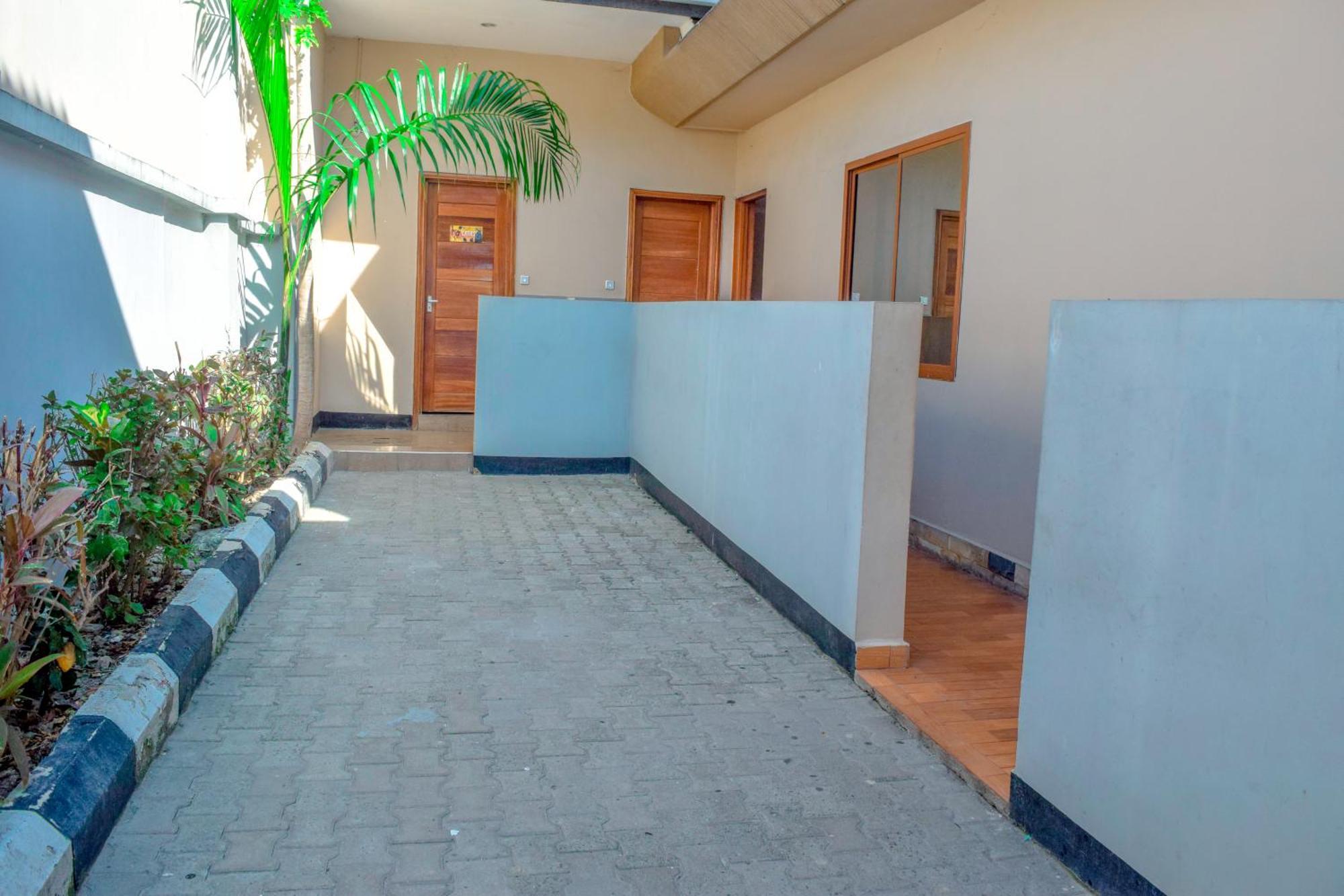 K27 Premier Backpackers Pansiyon Darüsselam Dış mekan fotoğraf